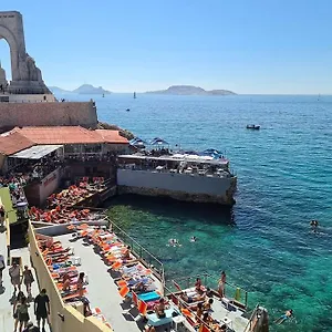 grand-large-sur-la-corniche-marseille-par-conciergerie-by-sam.fr-provencehotel.com/